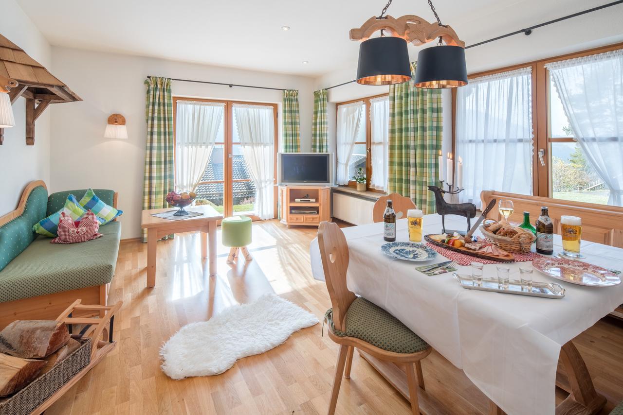 Zur Schoenen Aussicht Hotel Garni Garmisch-Partenkirchen Bagian luar foto